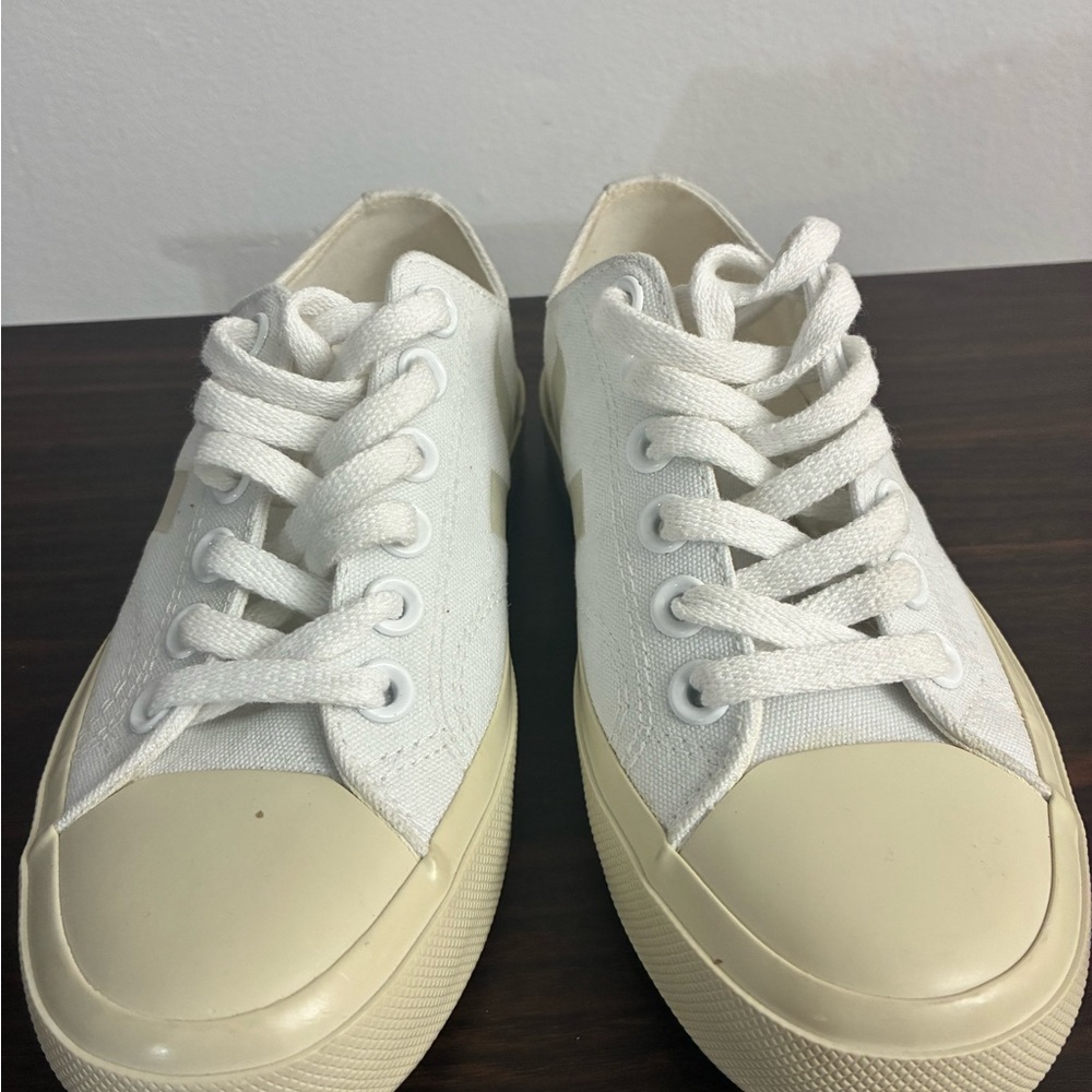 Veja Women's White and Cream Sneakers - Picture 2 of 5